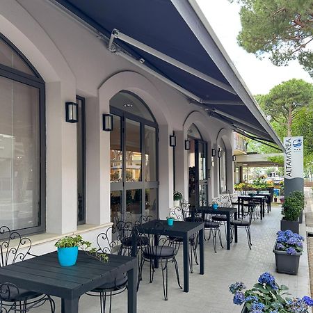 Hotel Altamarea Misano Adriatico Esterno foto