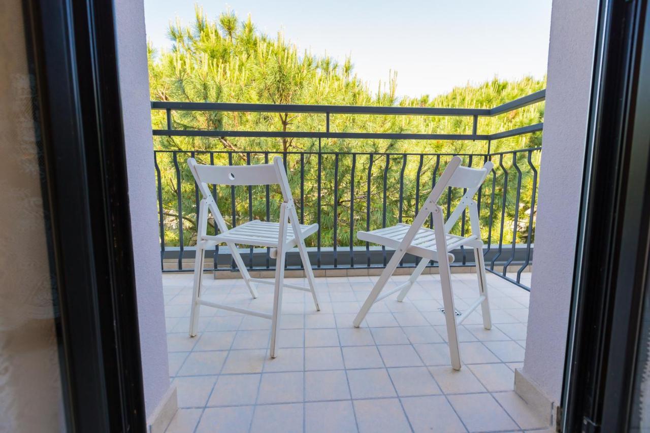 Hotel Altamarea Misano Adriatico Esterno foto